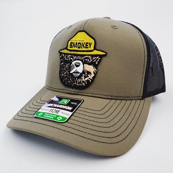 Smokey Bear Richardson 112 Trucker Cap Hat Mesh Snapback Loden & Black - Picture 2 of 4